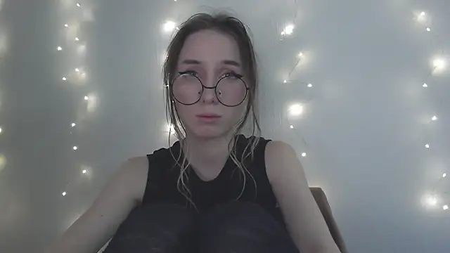  Hanna Moon  online show from 12.03.25