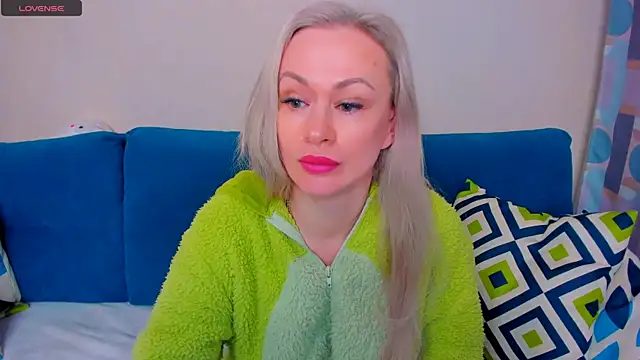 EllenMoore online show from 09.28.25