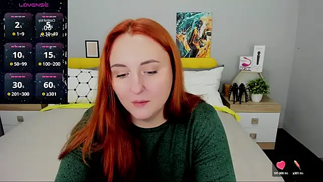 Snapshot of BabeLessi chatting on 12.18.24 BabeLessi online show from 12.18.24
