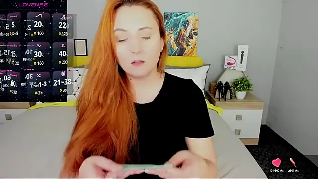 Snapshot of BabeLessi chatting on 01.15.25 BabeLessi online show from 01.15.25