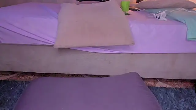 Secret chells online show from 03.14.25