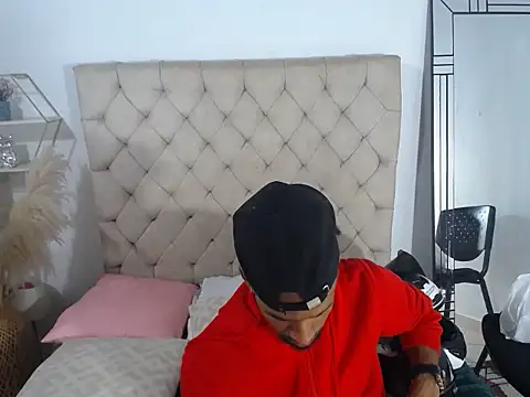 Snapshot of anhtony_wayans chatting on 09.25.25 anhtony wayans online show from 09.25.25