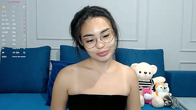 Snapshot of kwana_colada chatting on 09.27.25 kwana colada online show from 09.27.25