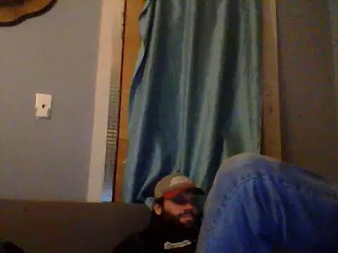 Snapshot of Bwc4u2Ride chatting on 10.24.25 Bwc4u2Ride online show from 10.24.25