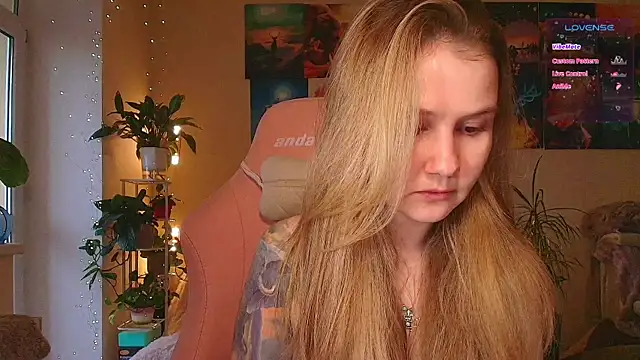 GoodWitch  online show from 10.04.25