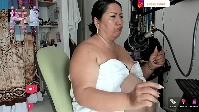 Brenda Berck  online show from 03.11.25