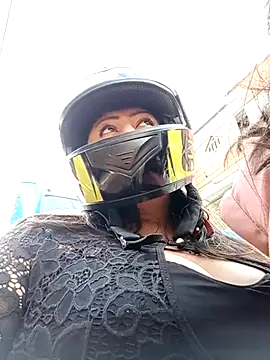 Brenda Berck  online show from 03.22.25