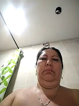 Snapshot of Brenda_Berck_ chatting on 04.11.26 Brenda Berck online show from 04.11.26