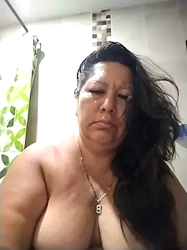 Snapshot of Brenda_Berck_ chatting on 04.11.26 Brenda Berck online show from 04.11.26