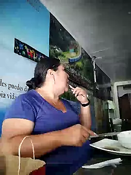 Snapshot of Brenda_Berck_ chatting on 04.14.26 Brenda Berck online show from 04.14.26