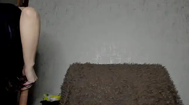 Snapshot of MissGulia chatting on 02.12.25 MissGulia online show from 02.12.25