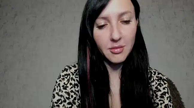 Snapshot of MissGulia chatting on 03.22.25 MissGulia online show from 03.22.25