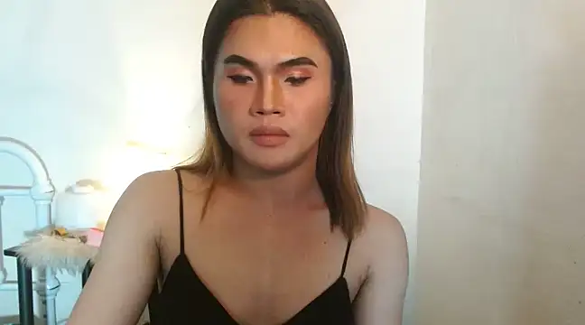 Snapshot of JustineBIGCUM chatting on 12.16.24 JustineBIGCUM online show from 12.16.24