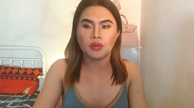 Snapshot of JustineBIGCUM chatting on 02.07.25 JustineBIGCUM online show from 02.07.25