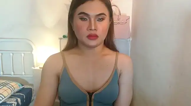 Snapshot of JustineBIGCUM chatting on 02.17.25 JustineBIGCUM online show from 02.17.25