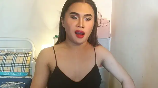 Snapshot of JustineBIGCUM chatting on 02.21.25 JustineBIGCUM online show from 02.21.25