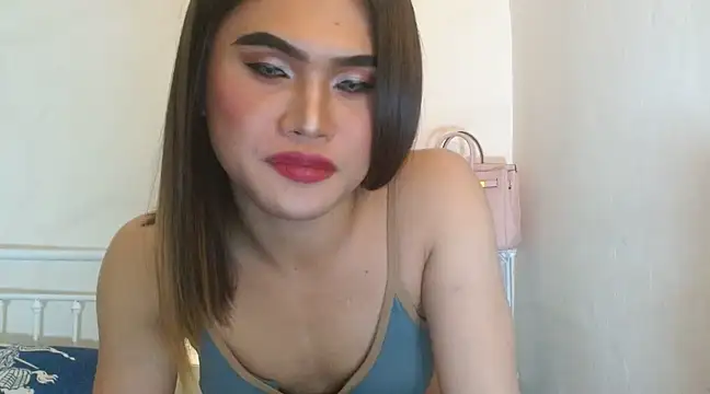 Snapshot of JustineBIGCUM chatting on 03.10.25 JustineBIGCUM online show from 03.10.25