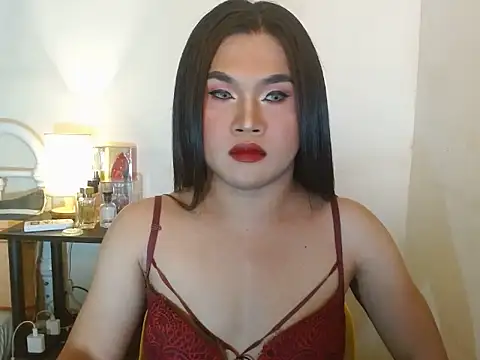 Snapshot of JustineBIGCUM chatting on 09.19.25 JustineBIGCUM online show from 09.19.25