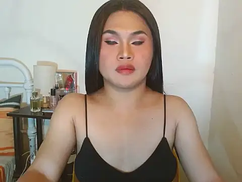 Snapshot of JustineBIGCUM chatting on 09.25.25 JustineBIGCUM online show from 09.25.25