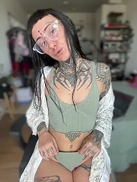 Snapshot of samisamsx chatting on 10.23.25 samisamsx online show from 10.23.25