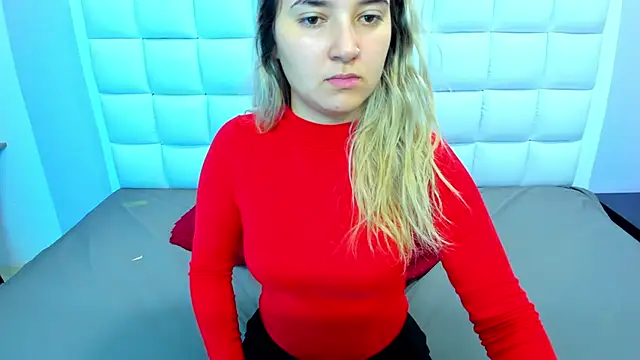 Snapshot of teresasroom_ chatting on 12.30.24 teresasroom online show from 12.30.24