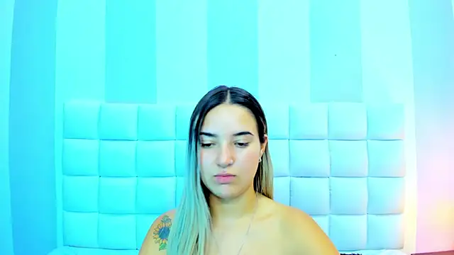 Snapshot of teresasroom_ chatting on 02.04.25 teresasroom online show from 02.04.25