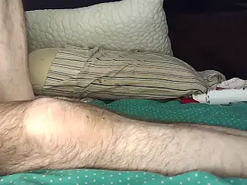 Snapshot of k-dong chatting on 09.25.25 k-dong online show from 09.25.25