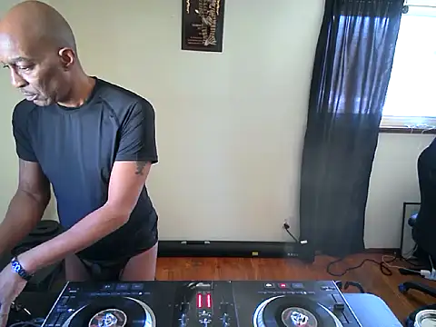 longdick4you8686 online show from 01.17.25