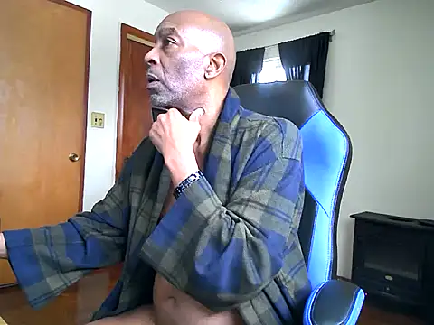 longdick4you8686 online show from 01.22.25