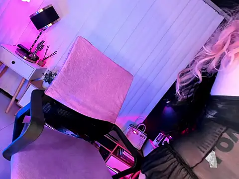 YOURGODDESSMONICA online show from 11.14.25