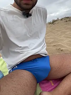 mrcumshotboy online show from 10.05.25