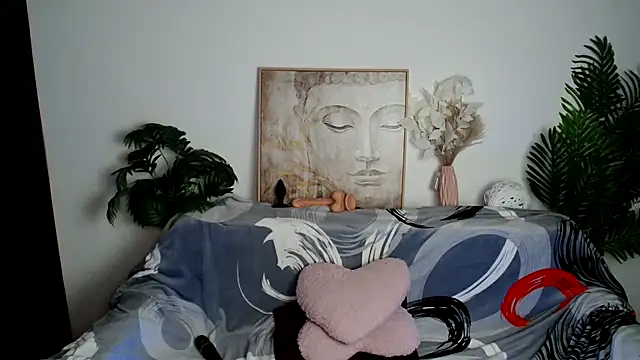 Snapshot of SEXY-GODDESabrina chatting on 01.15.25 SEXY-GODDESabrina online show from 01.15.25