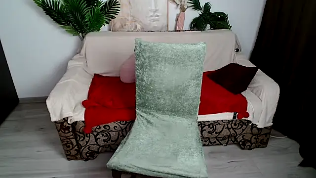 Snapshot of SEXY-GODDESabrina chatting on 02.07.25 SEXY-GODDESabrina online show from 02.07.25