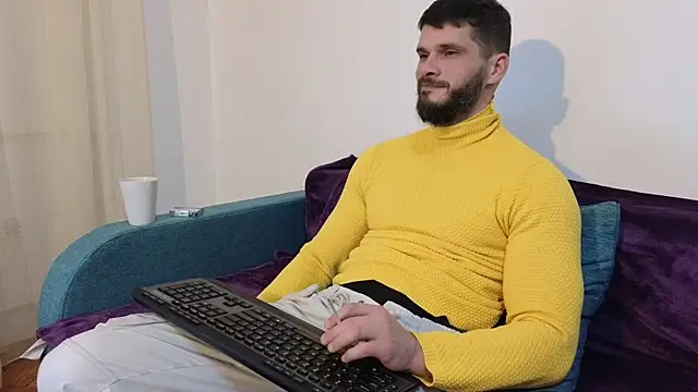 MauroTwin online show from 12.18.24