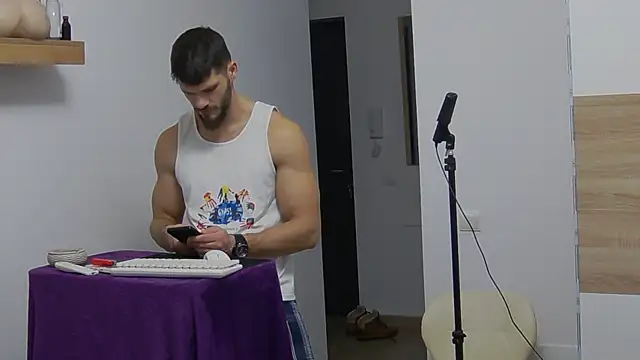 MauroTwin online show from 01.31.25