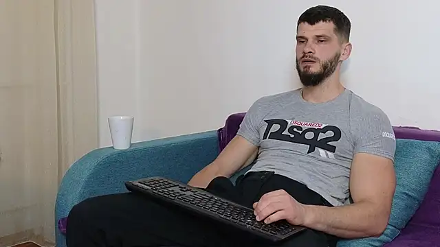 MauroTwin online show from 03.14.25