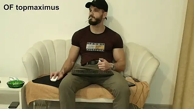 MauroTwin online show from 11.25.25