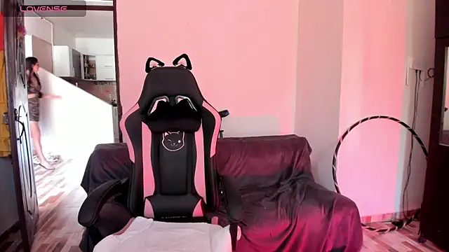 Snapshot of adrena_10 chatting on 02.11.26 adrena 10 online show from 02.11.26