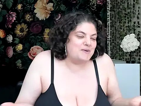 Snapshot of Exotic-Melons chatting on 06.11.26 Exotic-Melons online show from 06.11.26