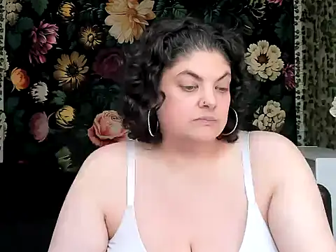 Snapshot of Exotic-Melons chatting on 06.19.26 Exotic-Melons online show from 06.19.26