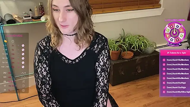 luluvaladon online show from 12.08.24