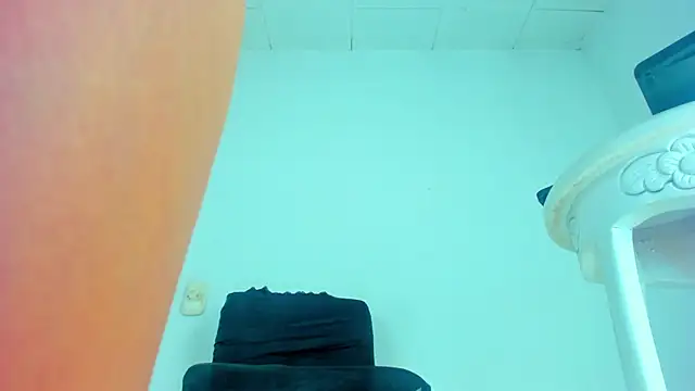 Snapshot of SEXYBABYGIRLTS chatting on 01.22.25 SEXYBABYGIRLTS online show from 01.22.25