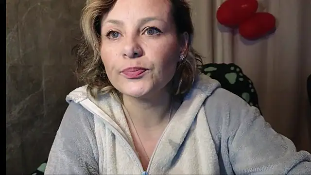 dagny-jo online show from 03.08.25