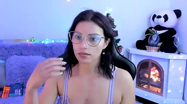 Snapshot of Arenne_rouse chatting on 12.11.24 Arenne rouse online show from 12.11.24