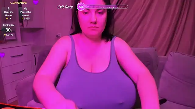 Snapshot of alisiaparril chatting on 03.16.25 alisiaparril online show from 03.16.25