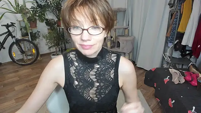 Constancia pure online show from 02.09.25