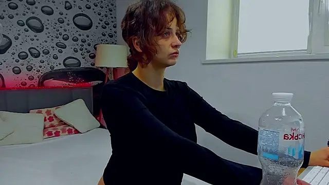 AlmaFancy online show from 04.20.26