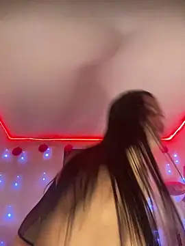 Snapshot of Emma_Brown_12 chatting on 02.15.25 Emma Brown 12 online show from 02.15.25