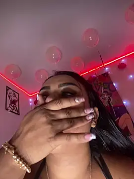 Snapshot of Emma_Brown_12 chatting on 03.12.25 Emma Brown 12 online show from 03.12.25