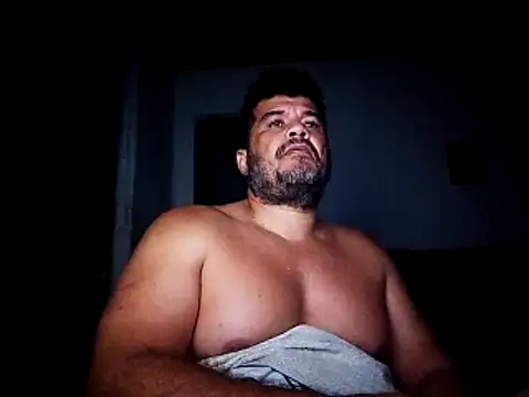 Snapshot of tarra122 chatting on 02.15.26 tarra122 online show from 02.15.26